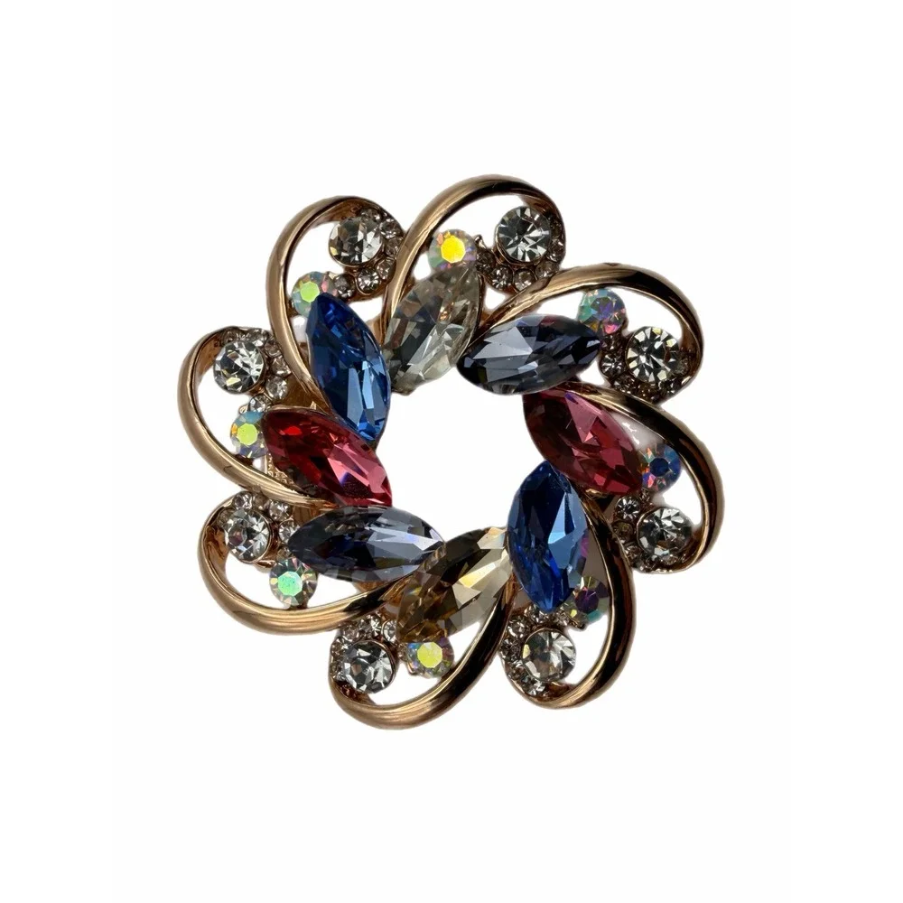 Vintage Gold Tone Multi Color Crystal Wreath Scarf Clip Rhinestone Accessory